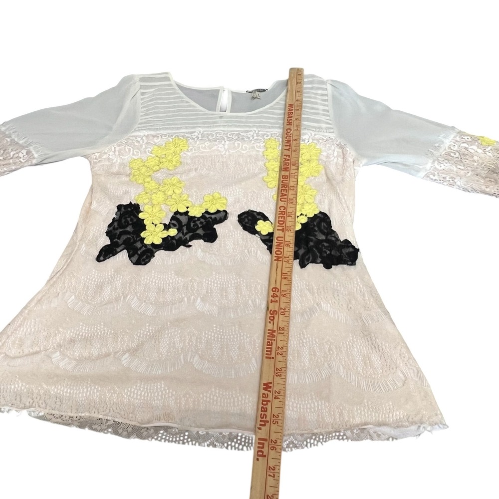Gimmicks by BKE Lace Sheer Floral Appliqué Top Womens Medium Boho Long‎ Sleeve - Picture 5 of 9